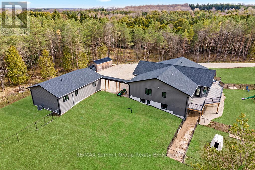 615690 HAMILTON LANE