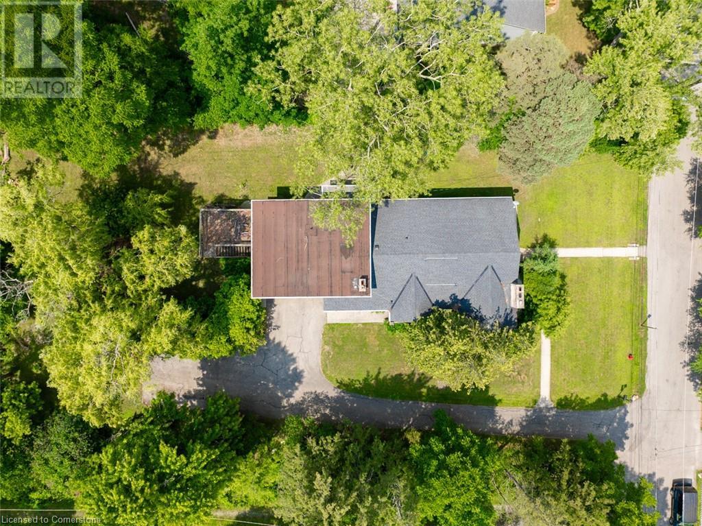 18 SULLIVAN'S Lane