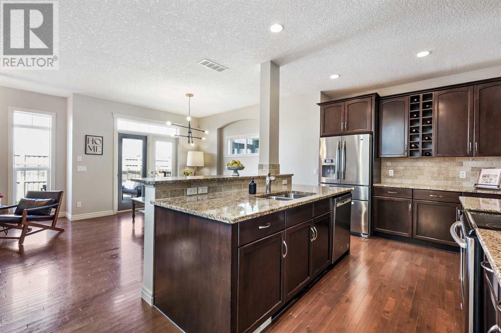 383 Mahogany Terrace SE