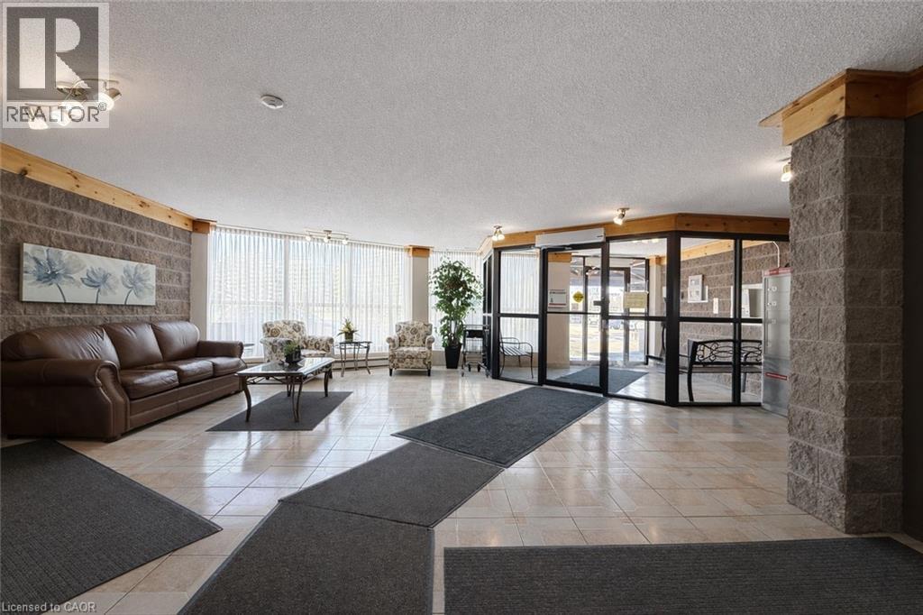 24 MARILYN Drive Unit# 101