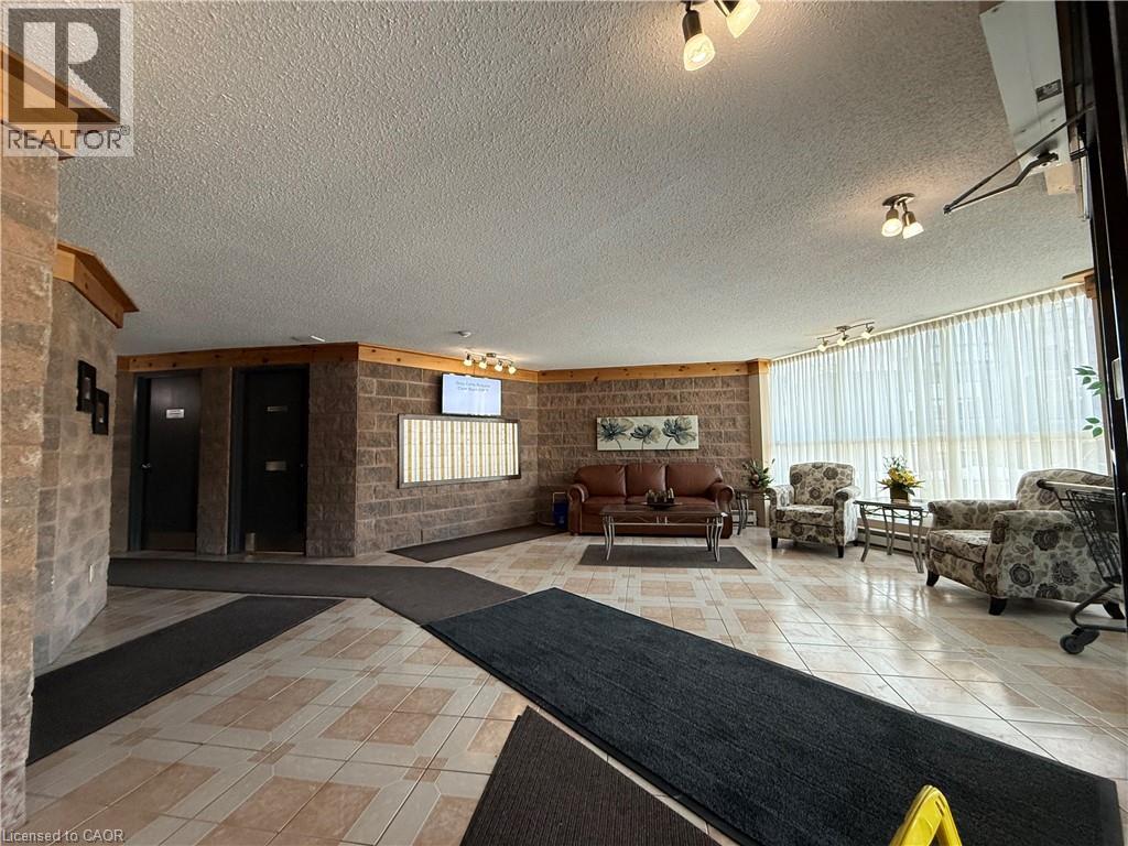 24 MARILYN Drive Unit# 101