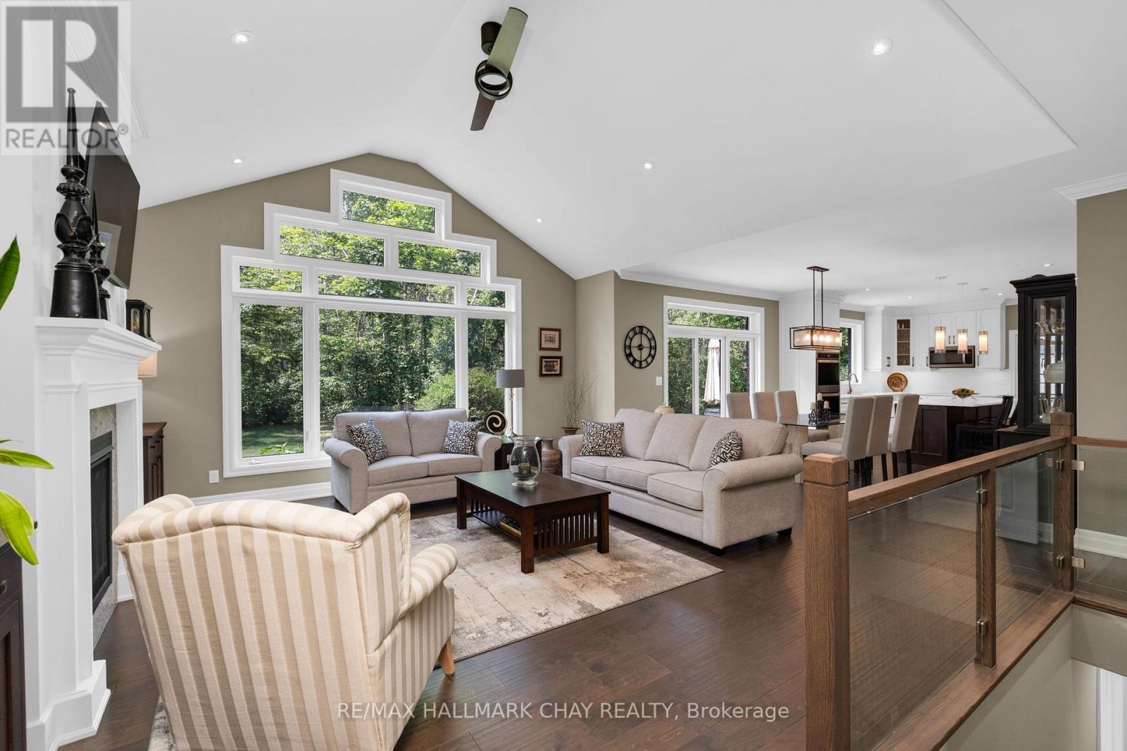 10 BYERS STREET