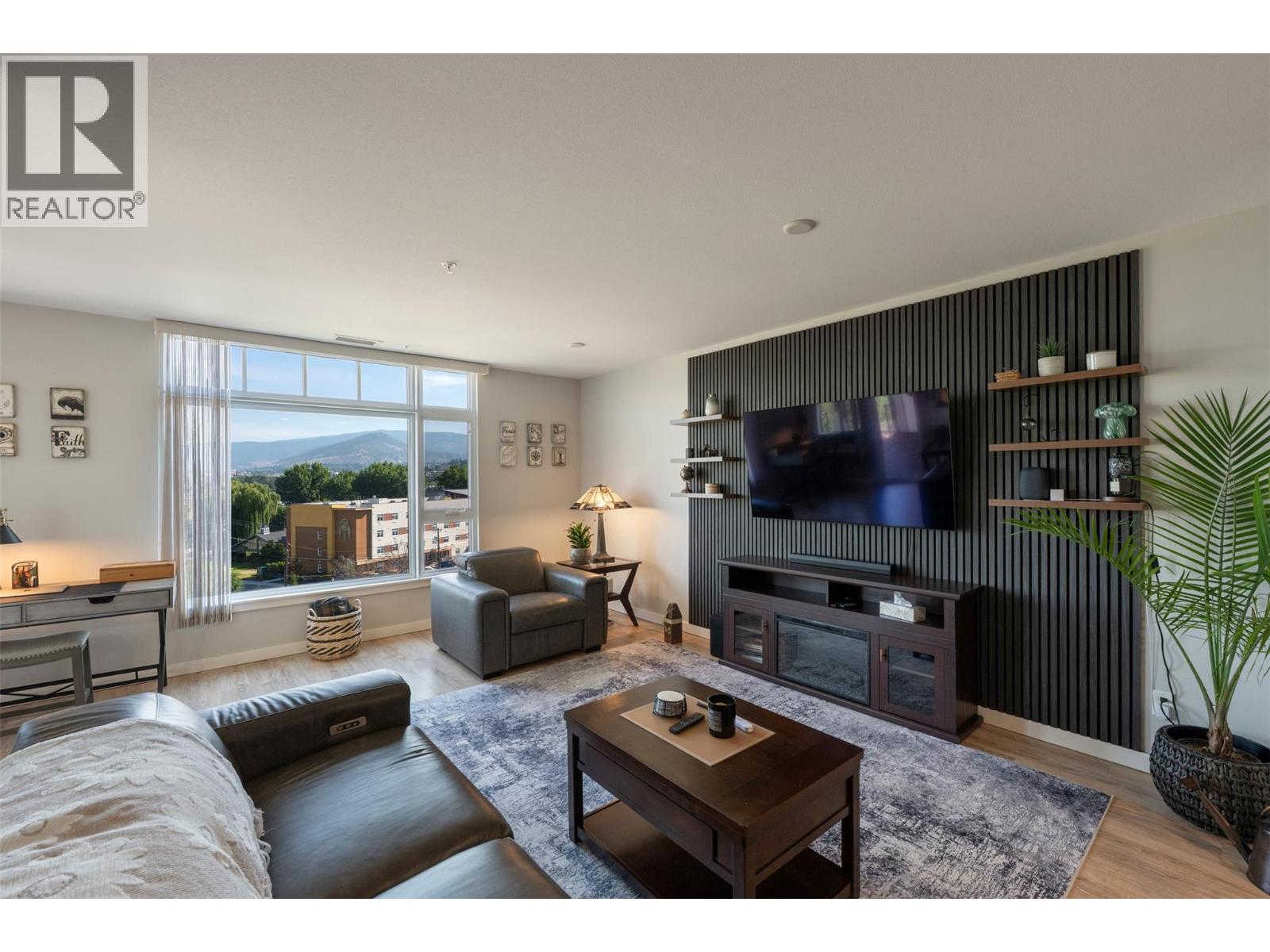 3301 Skaha Lake Road Unit# 608