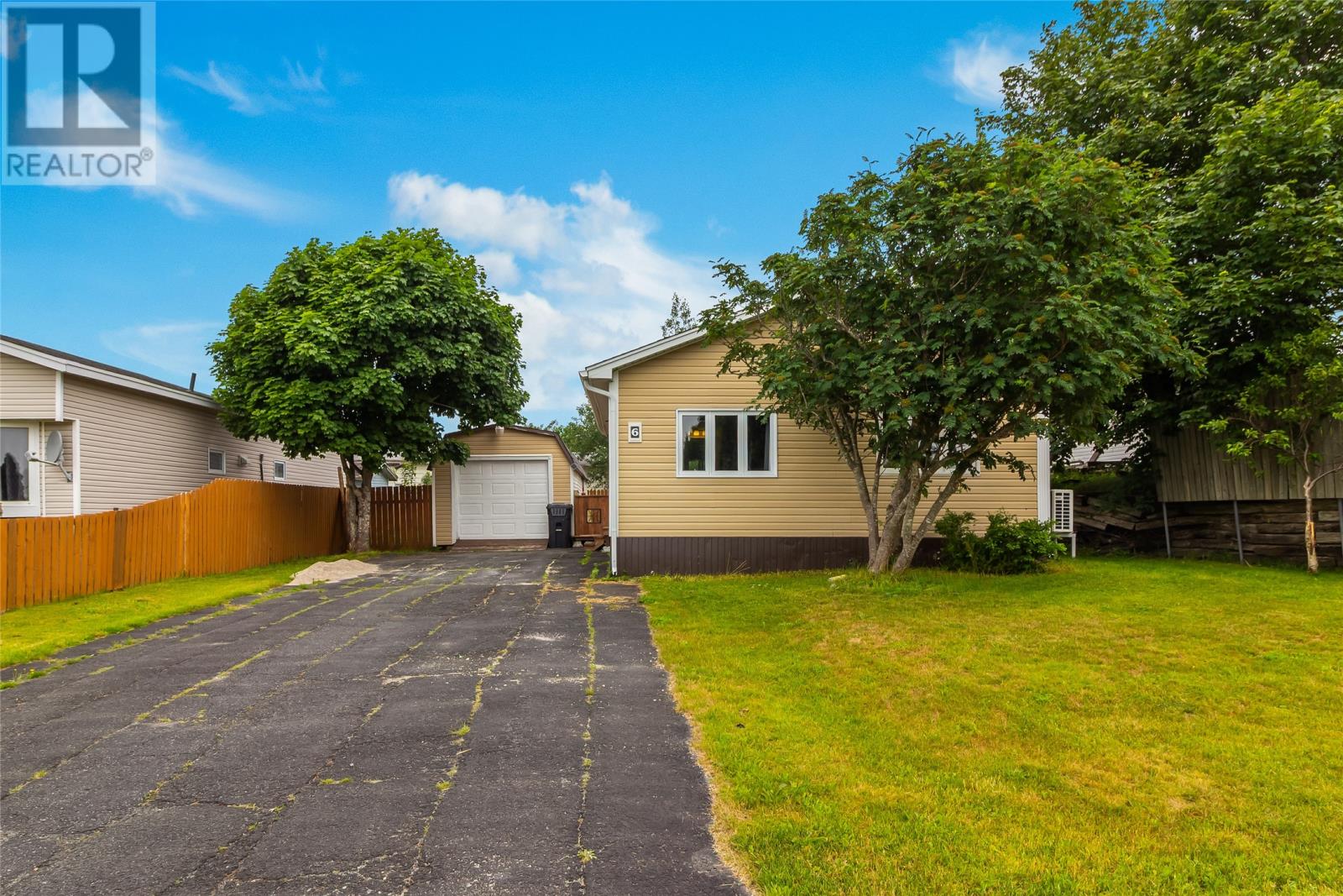 6 Willow Drive