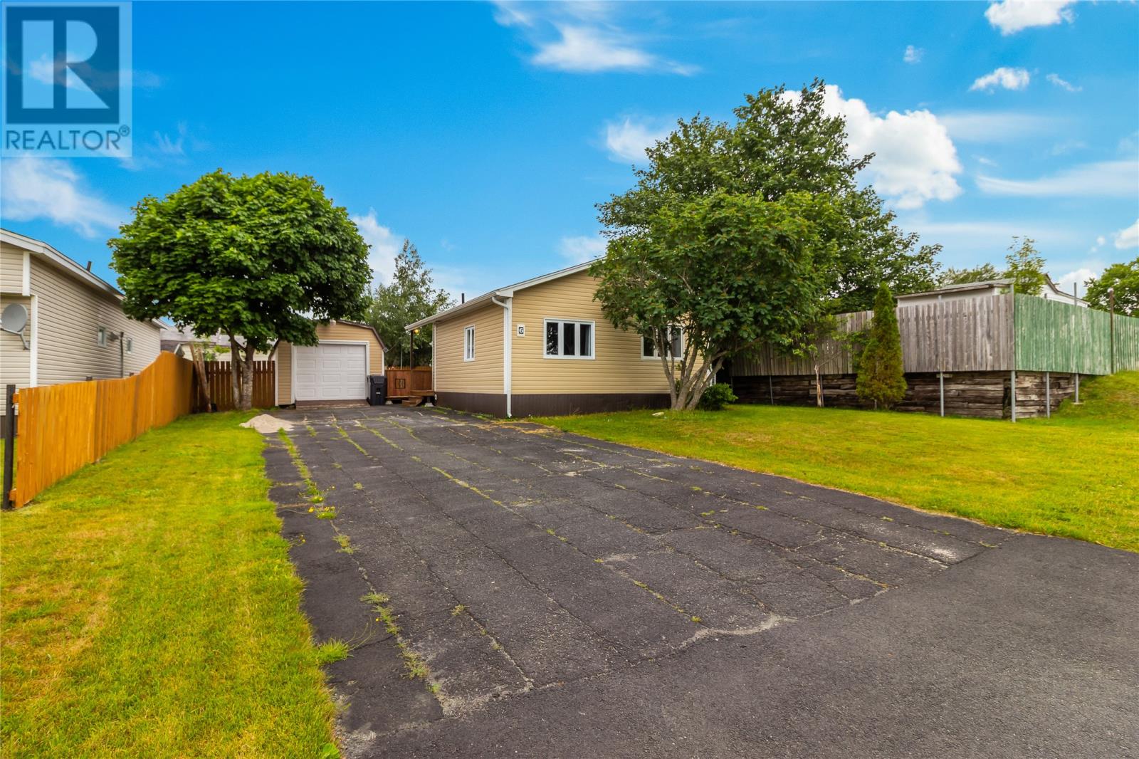 6 Willow Drive