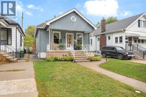 532 McKay Windsor ON N9B1Z8