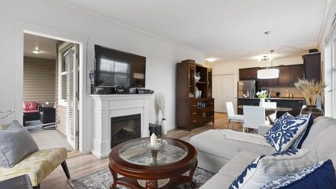 213 17712 57A AVENUE Surrey BC V3S1J1