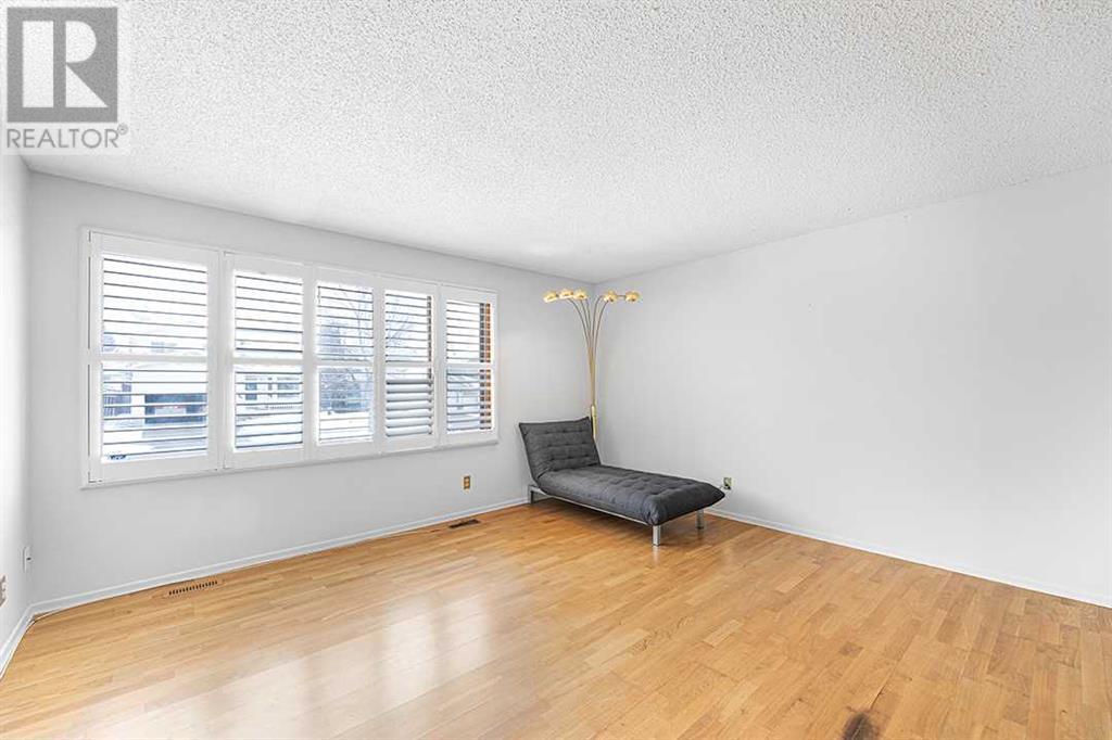 95 Millrise Drive SW