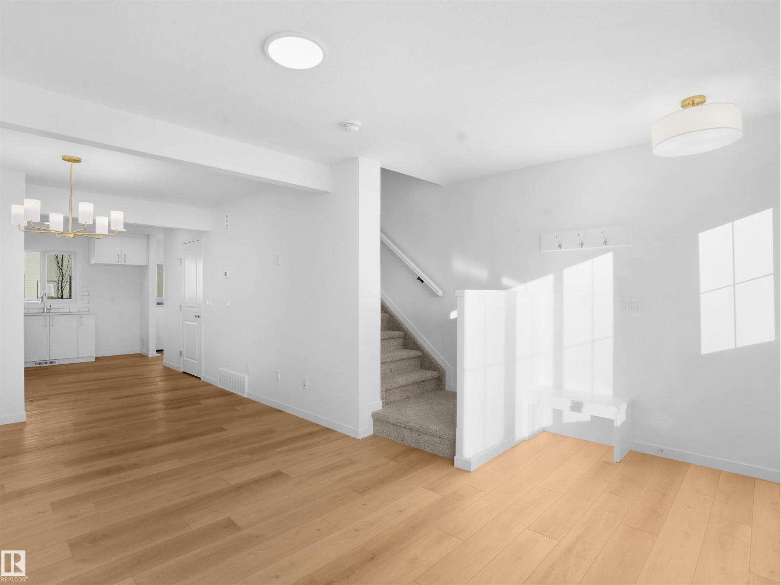 503 177 AV NE