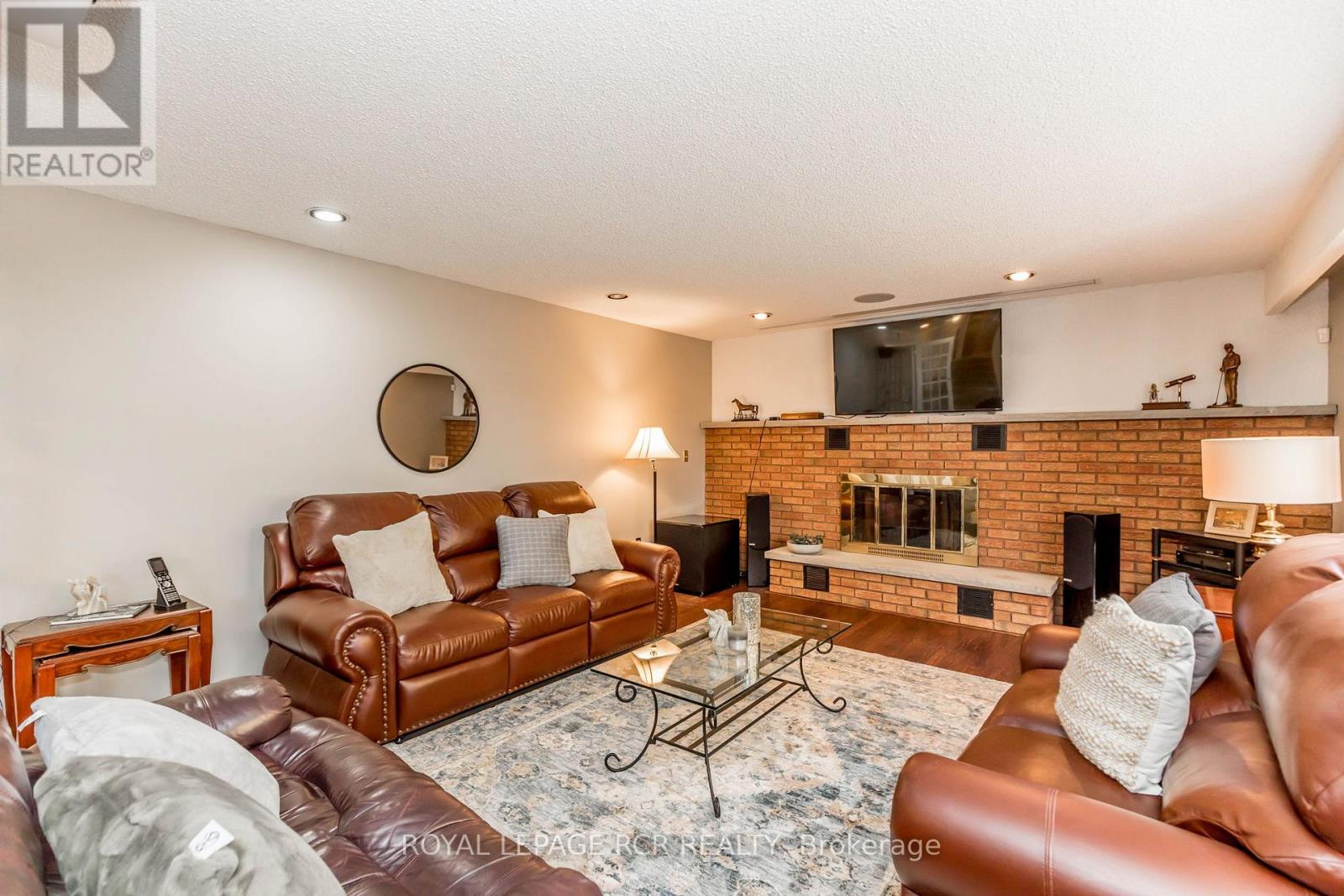 2100 DAVIS DRIVE W