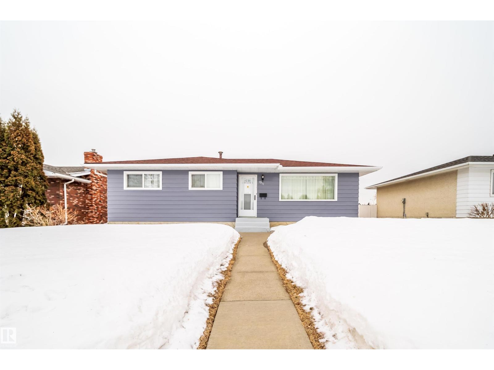 7911 145 Ave AV NW NW