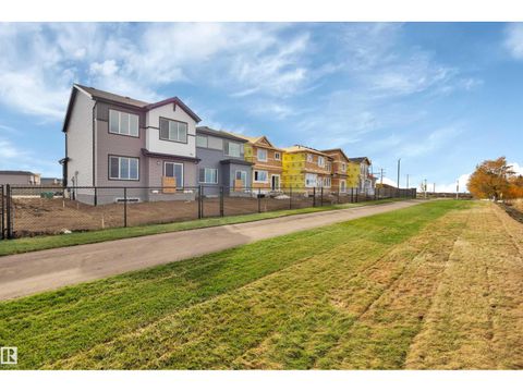 280 Lodge Pole PL Leduc AB T9E0K7