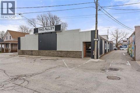 4 Young Tilbury ON N0P2L0