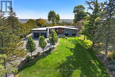 56 OAK AVENUE Hamilton (Greensville) ON L9H4Y9