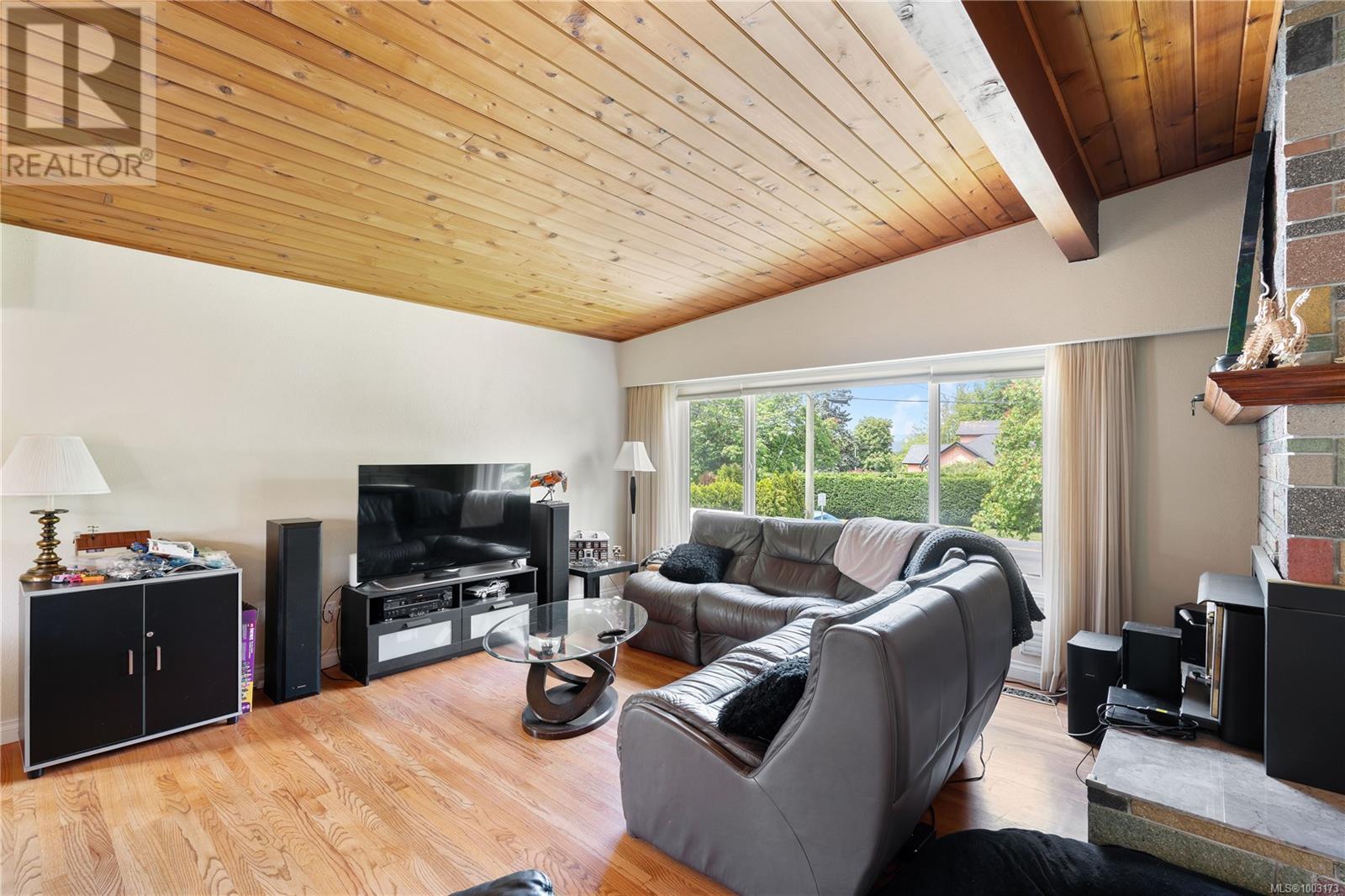 3065 Harriet Rd