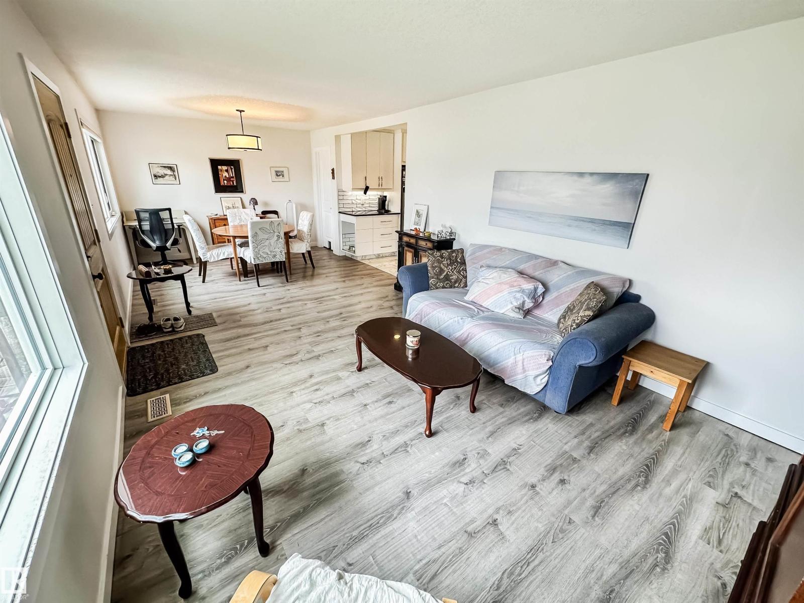 10556 162 ST NW