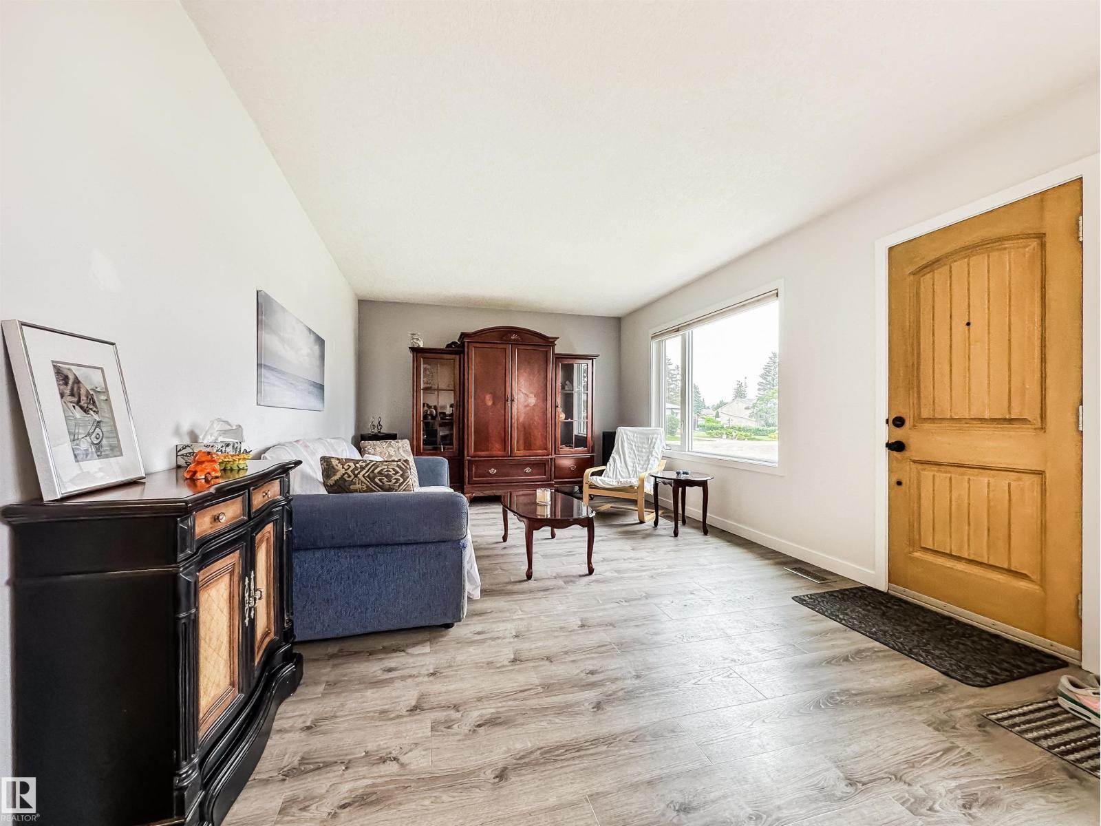 10556 162 ST NW