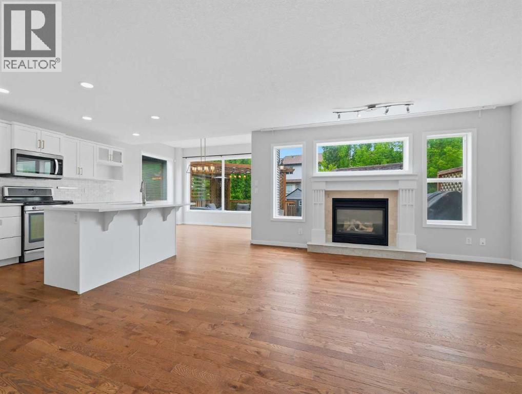 15 Cougarstone Court SW