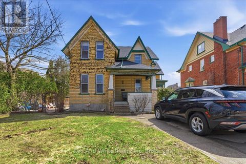 31 BINGEMAN STREET Kitchener ON N2H2R7