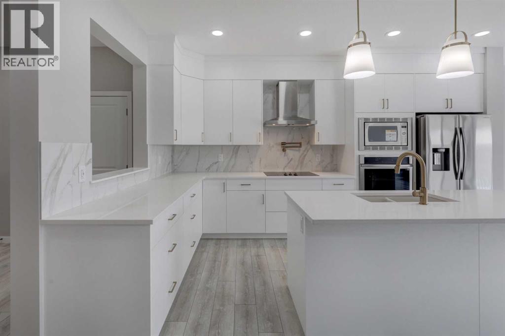 124 Carringvue Place NW