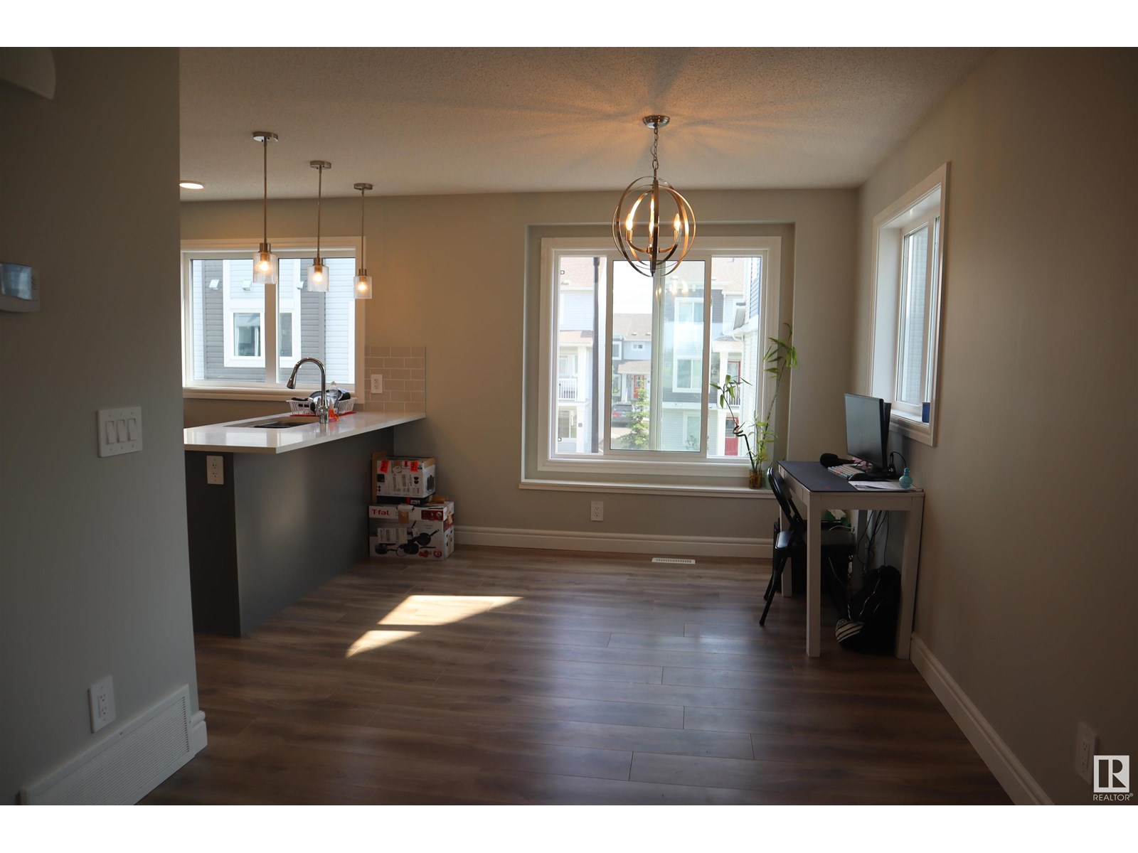 #76 16335 84 ST NW