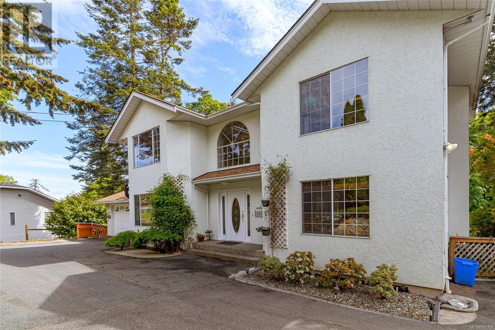 1211 Burnside Rd W