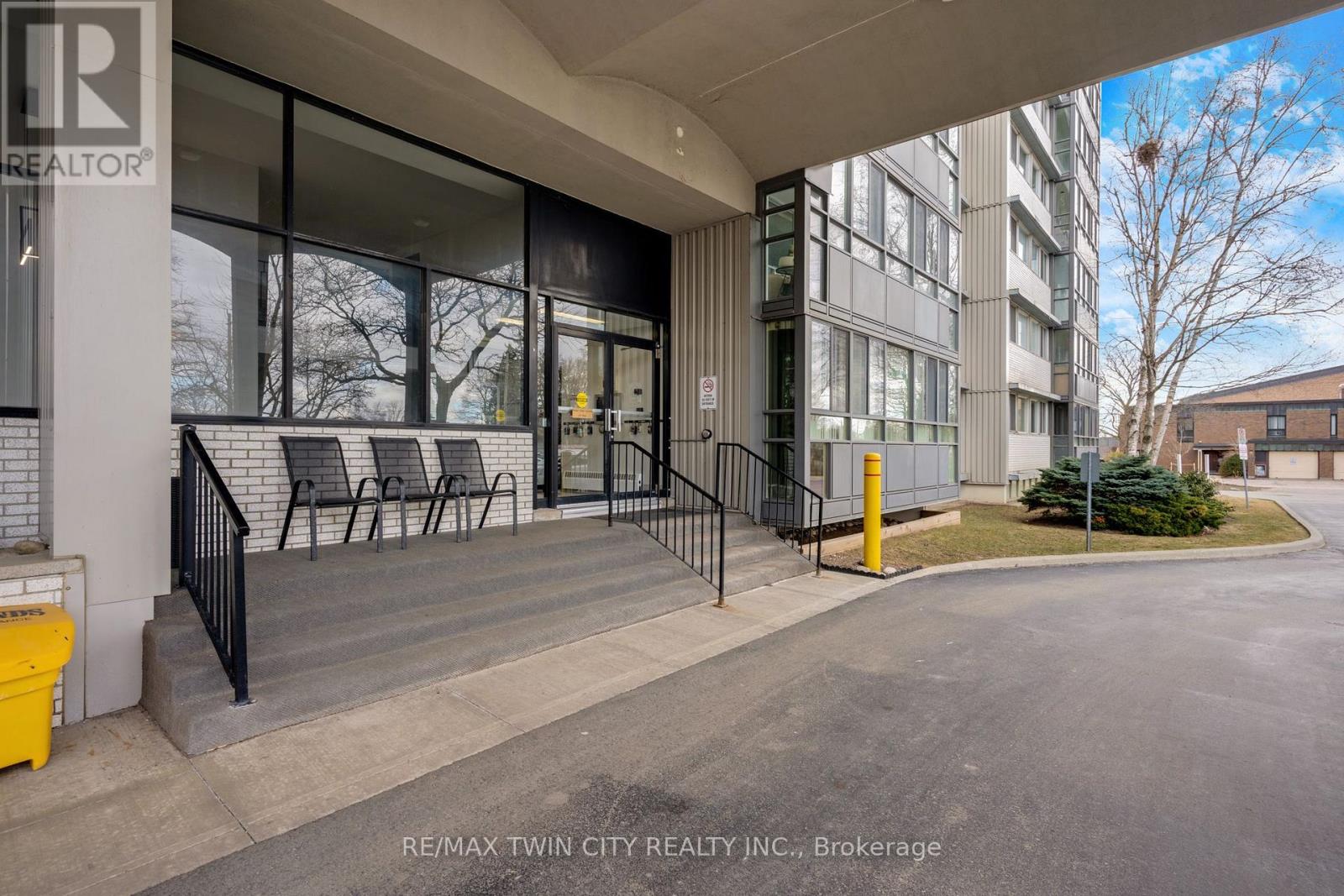 708 - 24 MIDLAND DRIVE