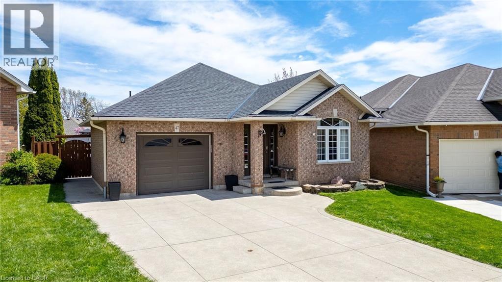 47 HANNAH Crescent