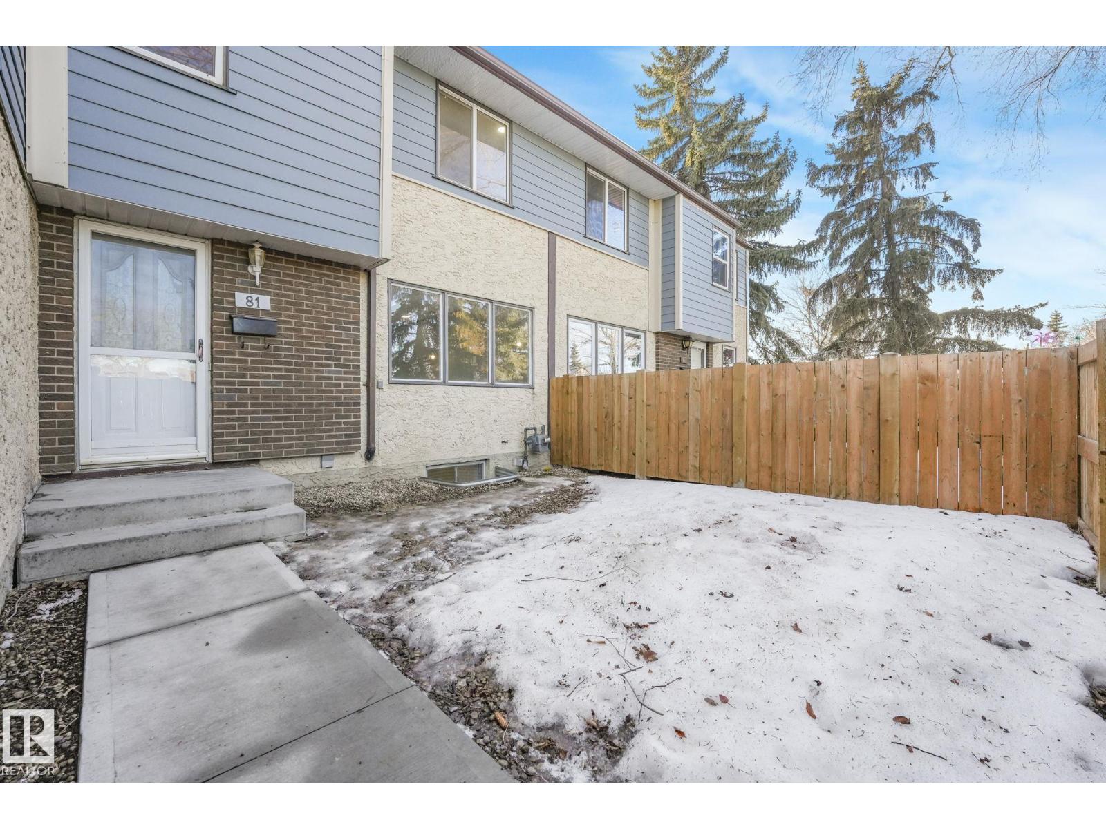 81 Willowdale PL NW