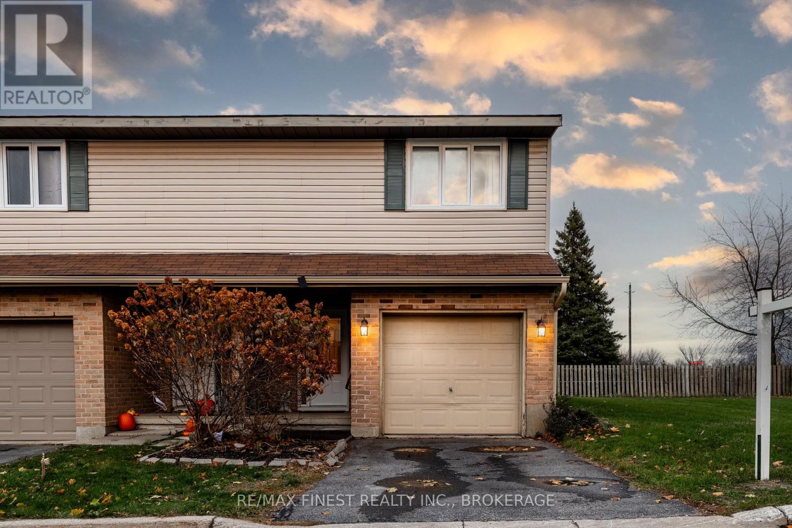 61 - 35 COVENTRY CRESCENT