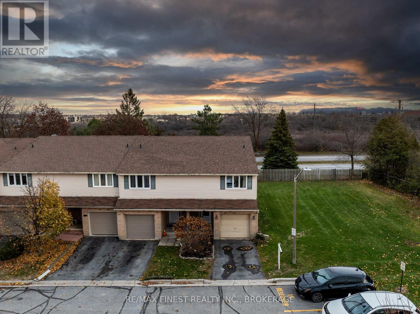 61 - 35 COVENTRY CRESCENT