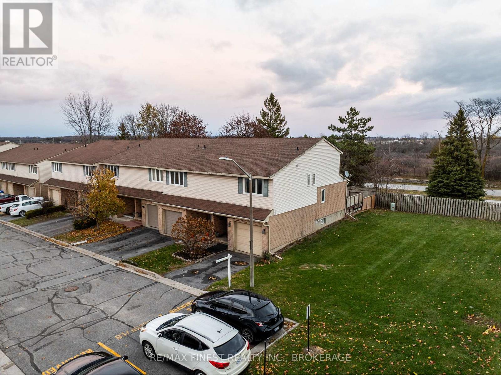 61 - 35 COVENTRY CRESCENT