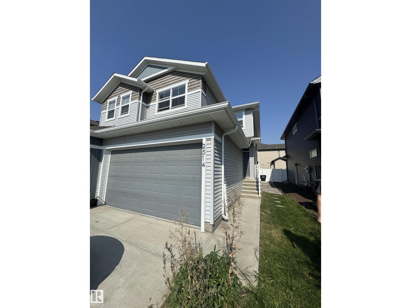 2514/2518 151a AV NW