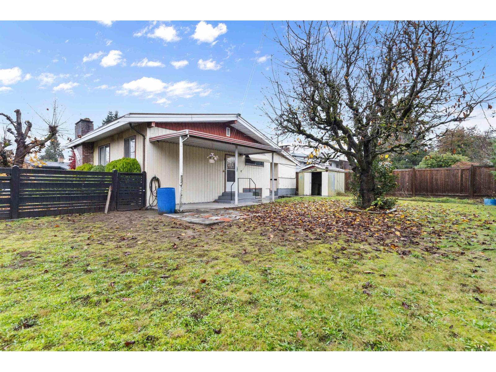 2142 SANDALWOOD CRESCENT