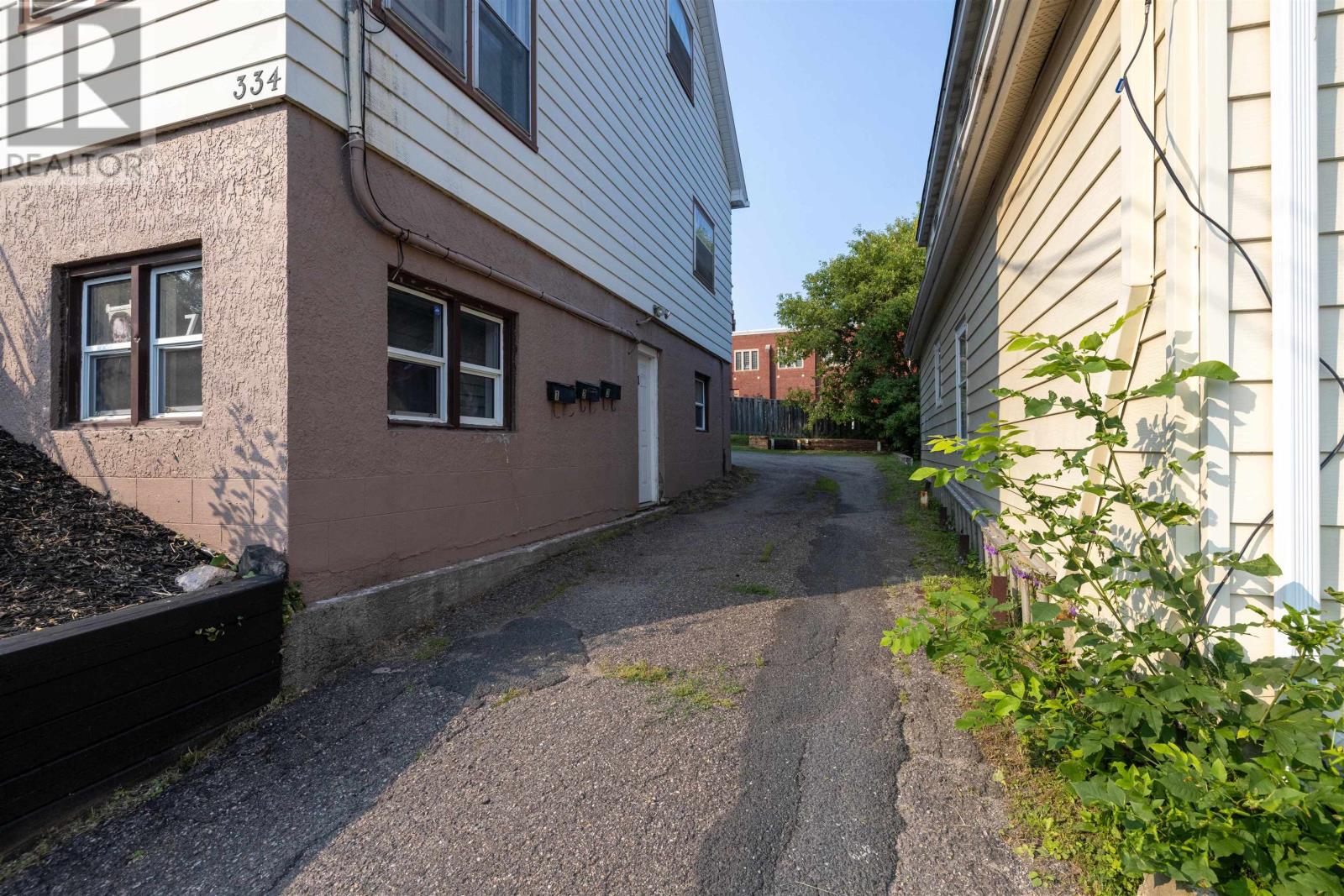 334 PEARL ST