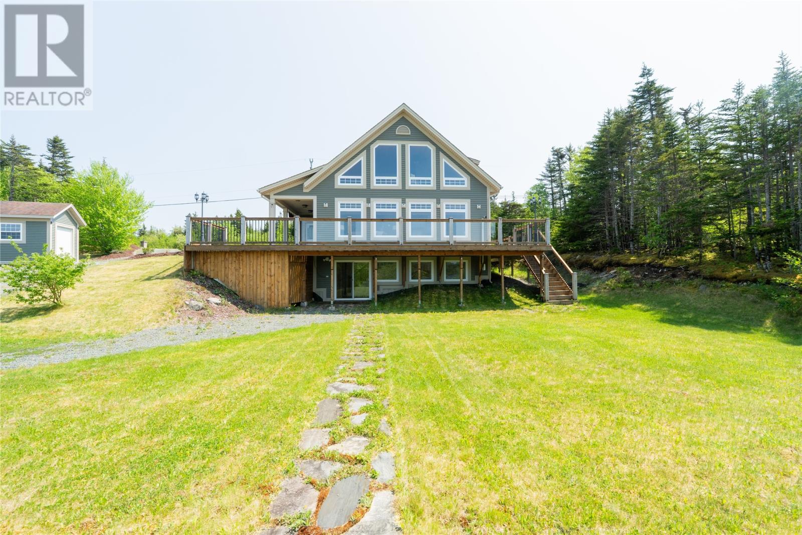 15 Amber Drive