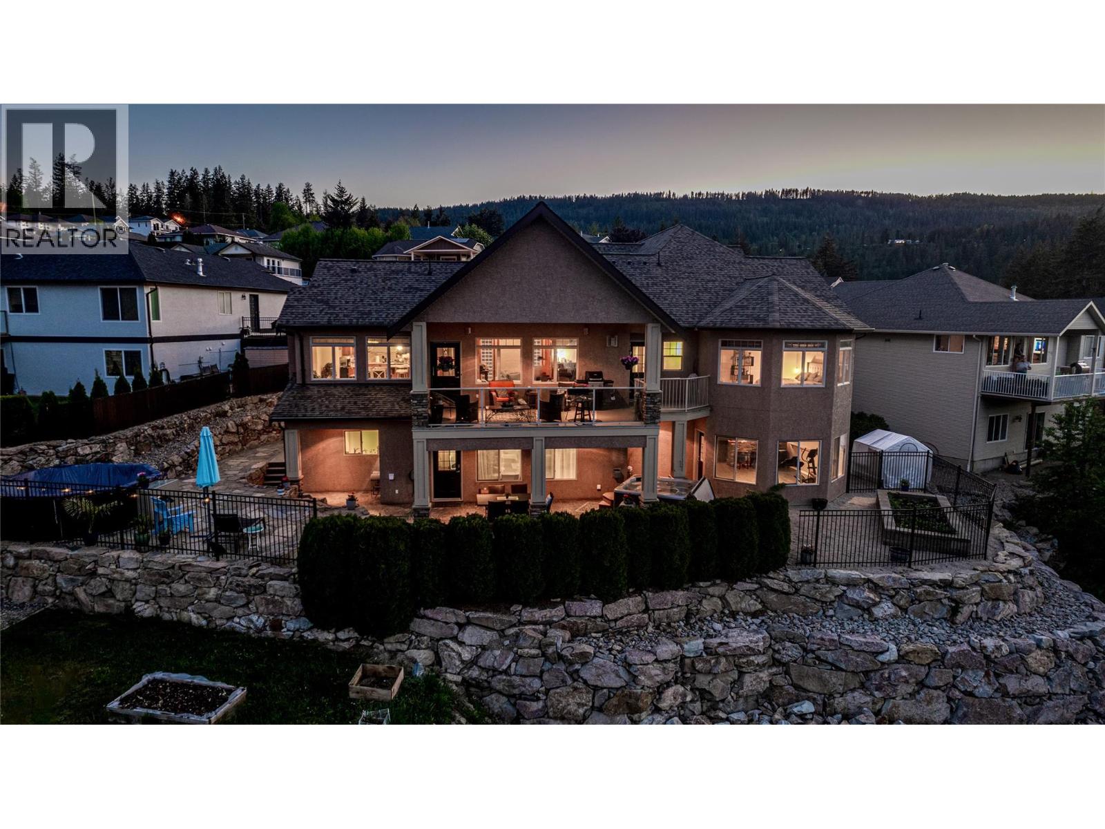 108 Red Rock Crescent
