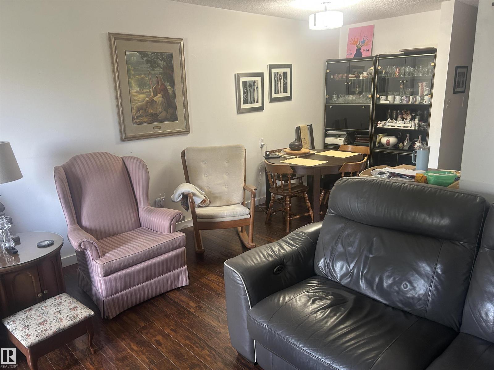 12736 12734 86 ST NW