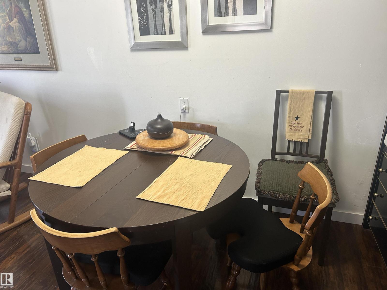 12736 12734 86 ST NW