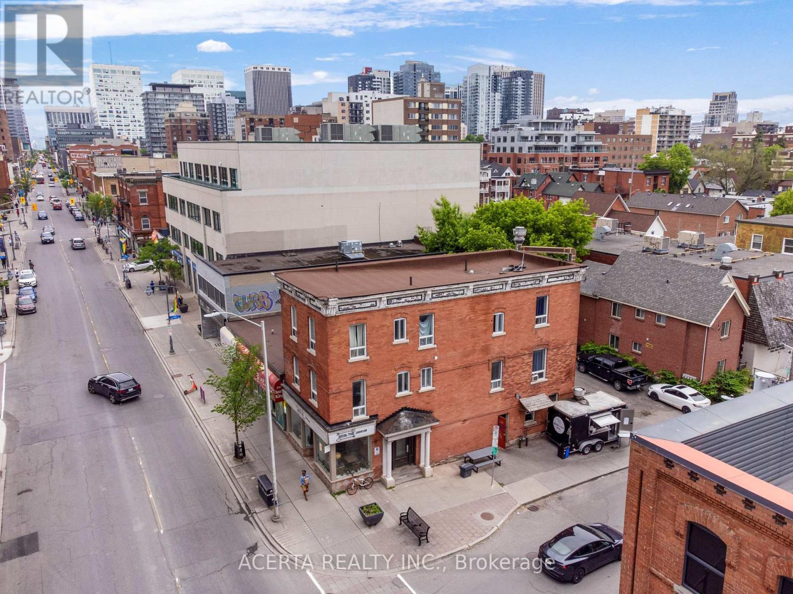 399 BANK STREET