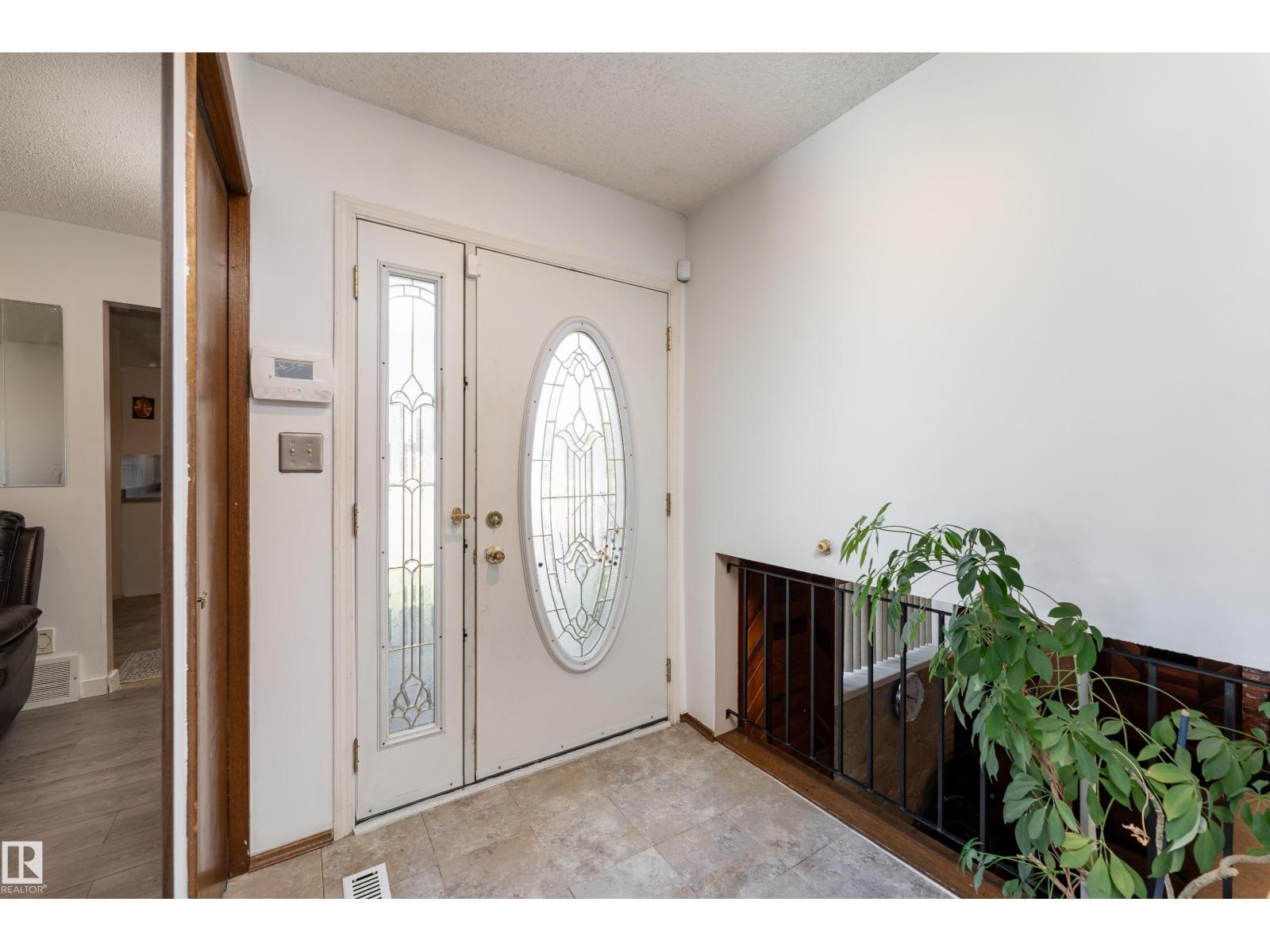 611 KIRKNESS RD NW