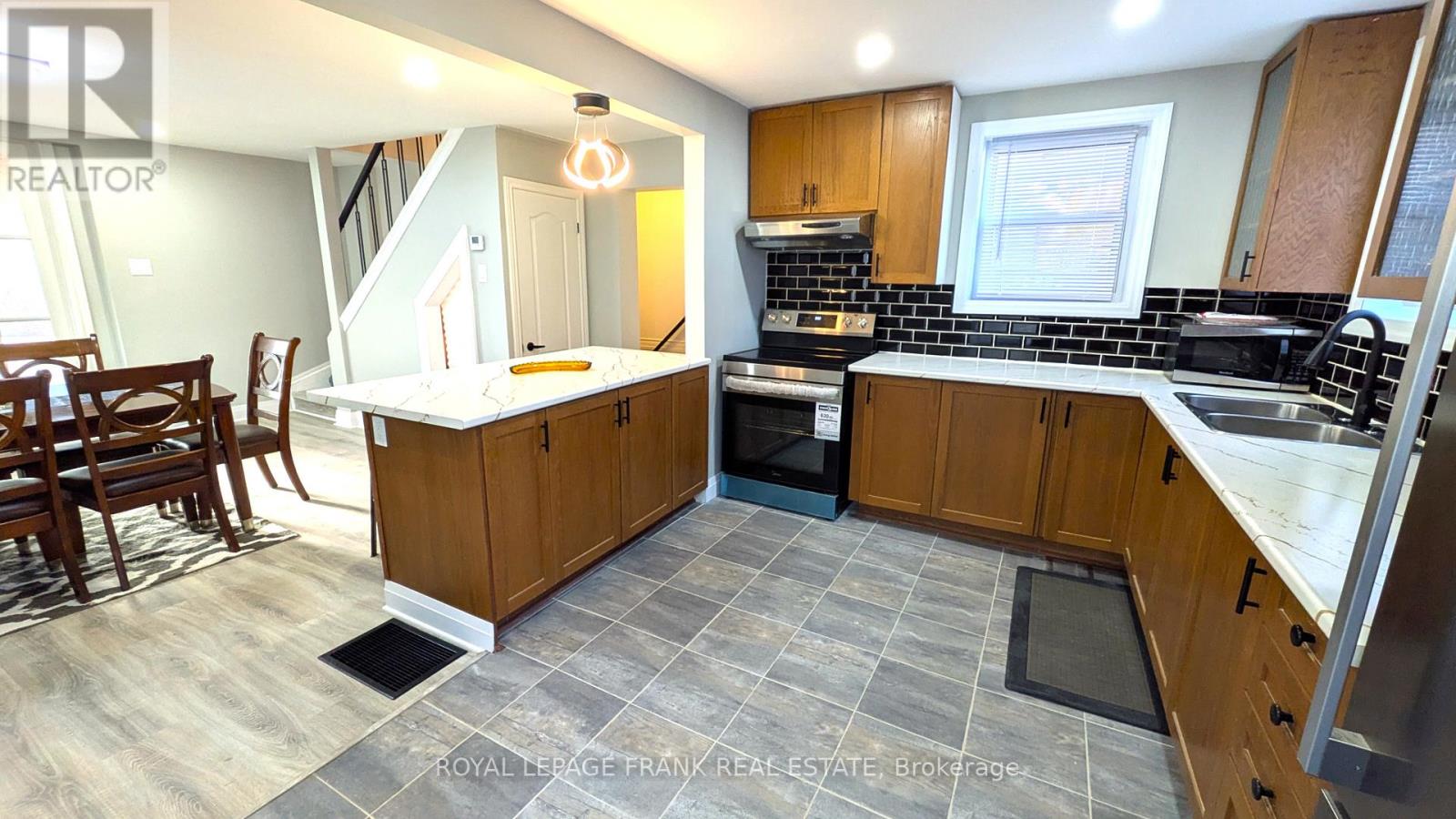 23 N HASTINGS AVENUE