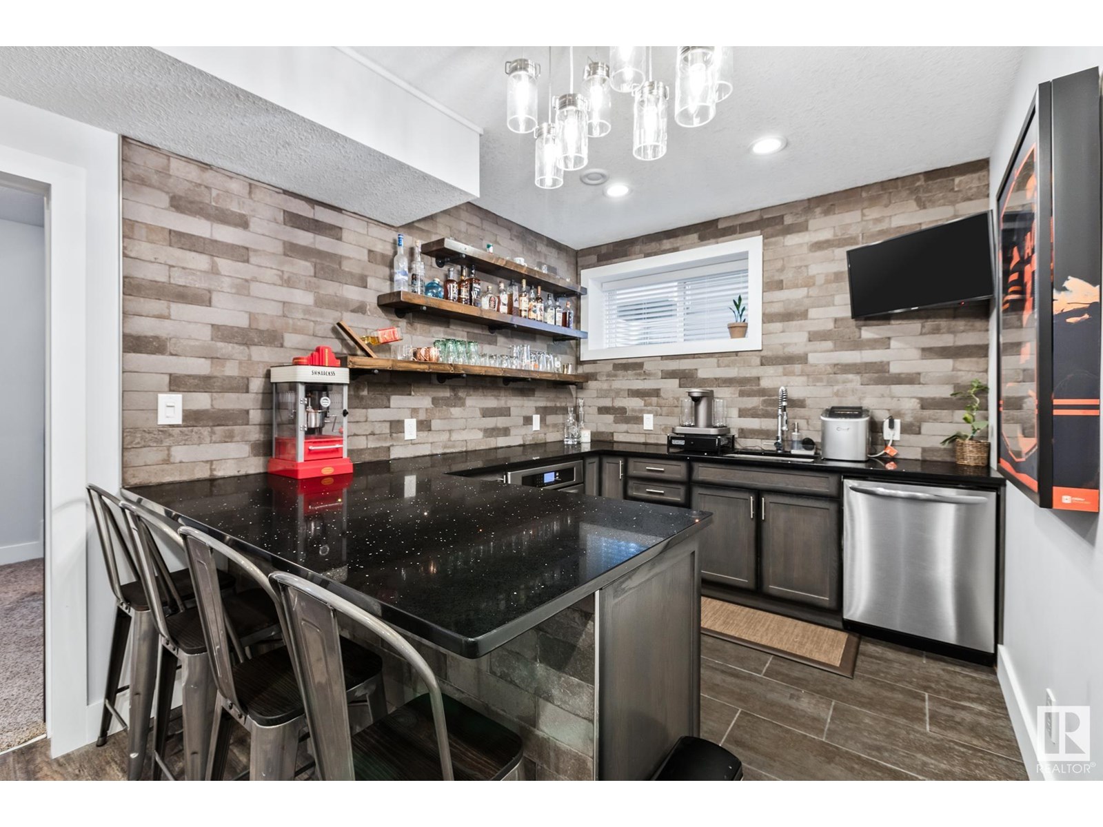 81 Cypress Link