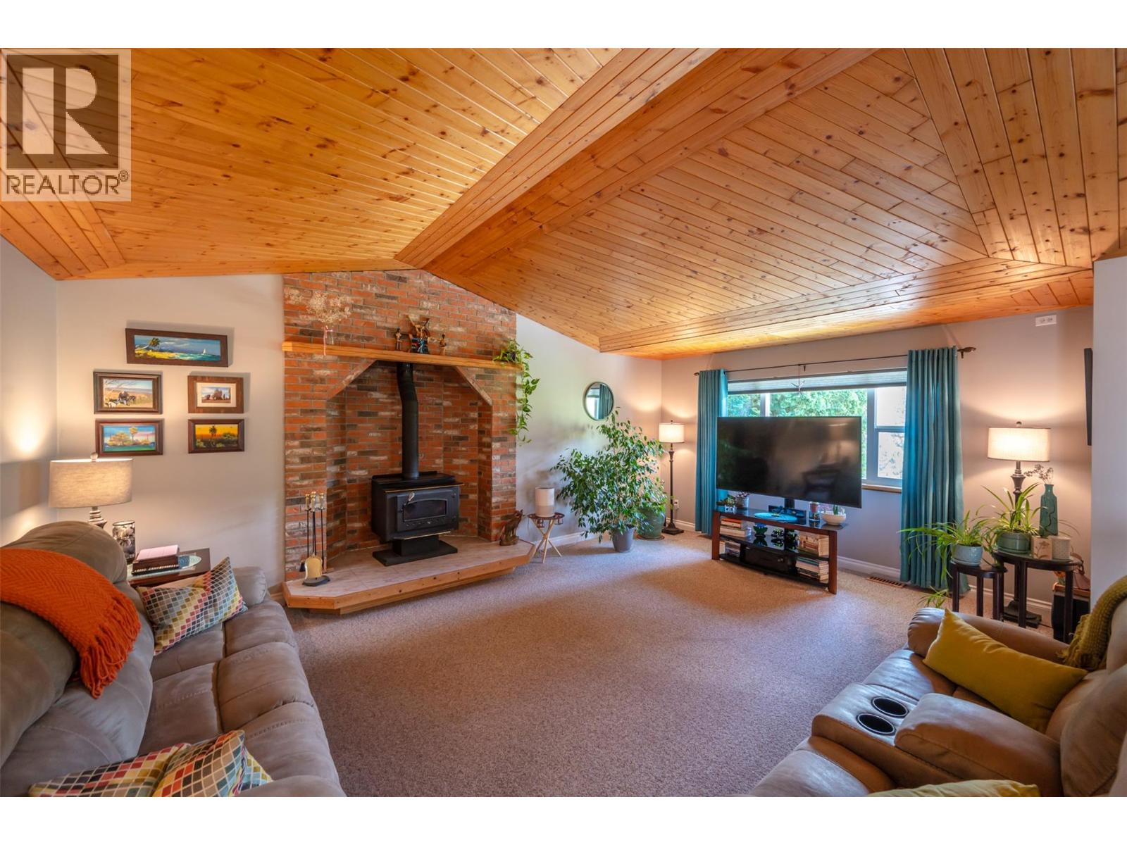 1332 Peachcliff Drive