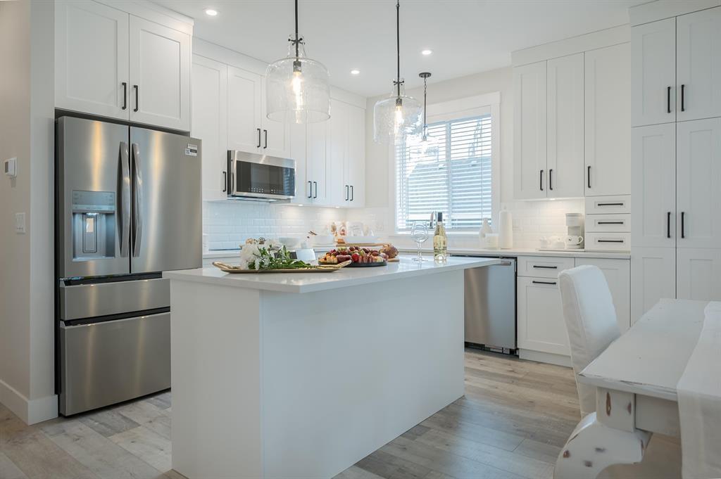 60 6211 CHILLIWACK RIVER ROAD|Sardis South