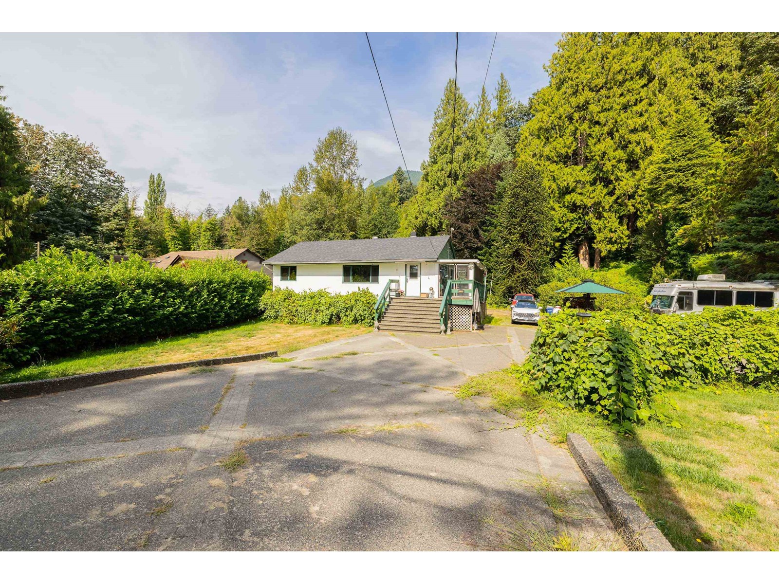 41759 LOUGHEED HIGHWAY