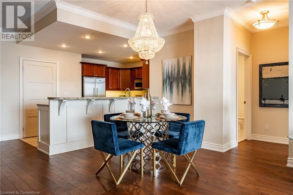 1477 LAKESHORE Road Unit# 304