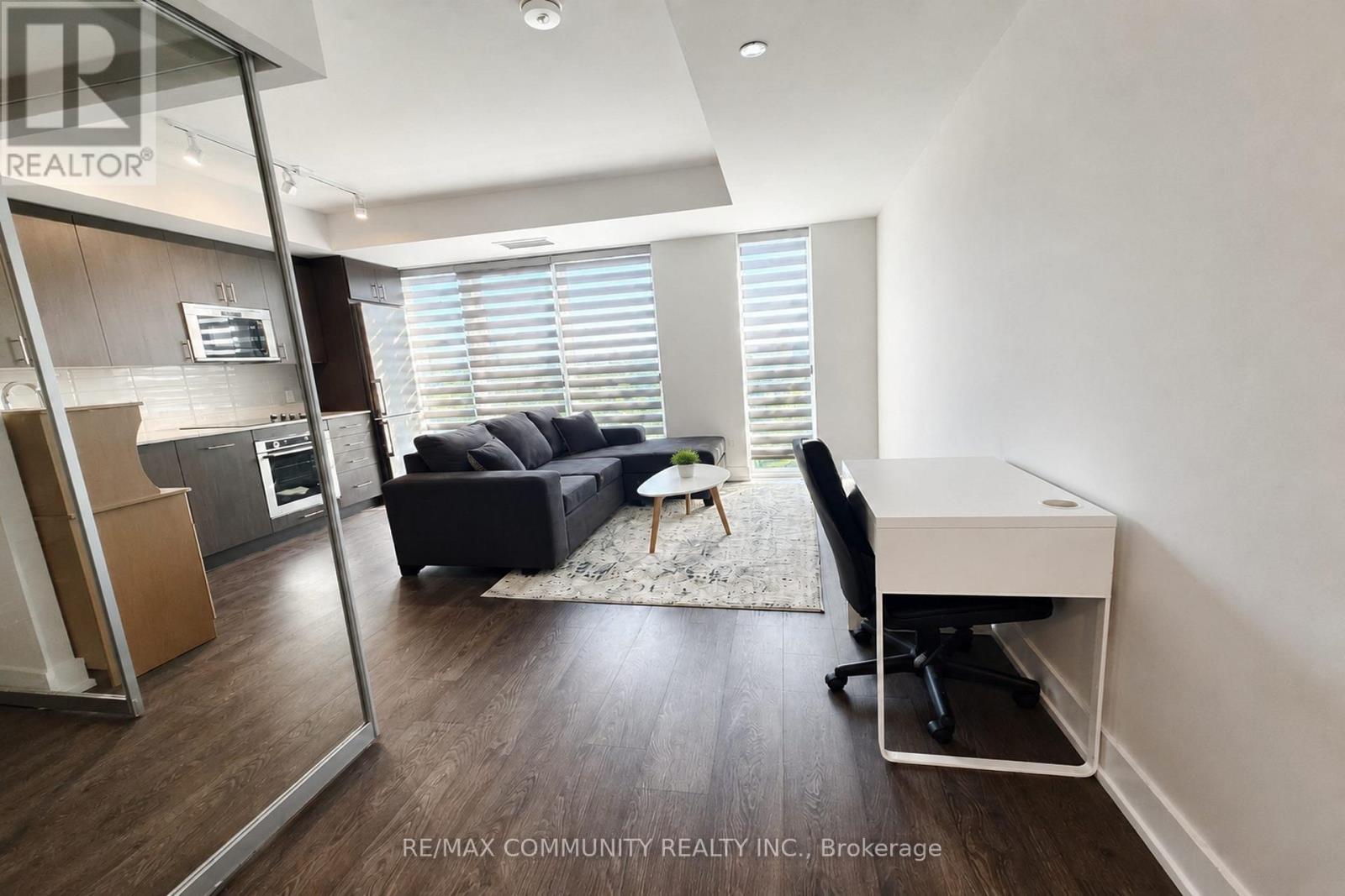 2402 - 2550 SIMCOE STREET N