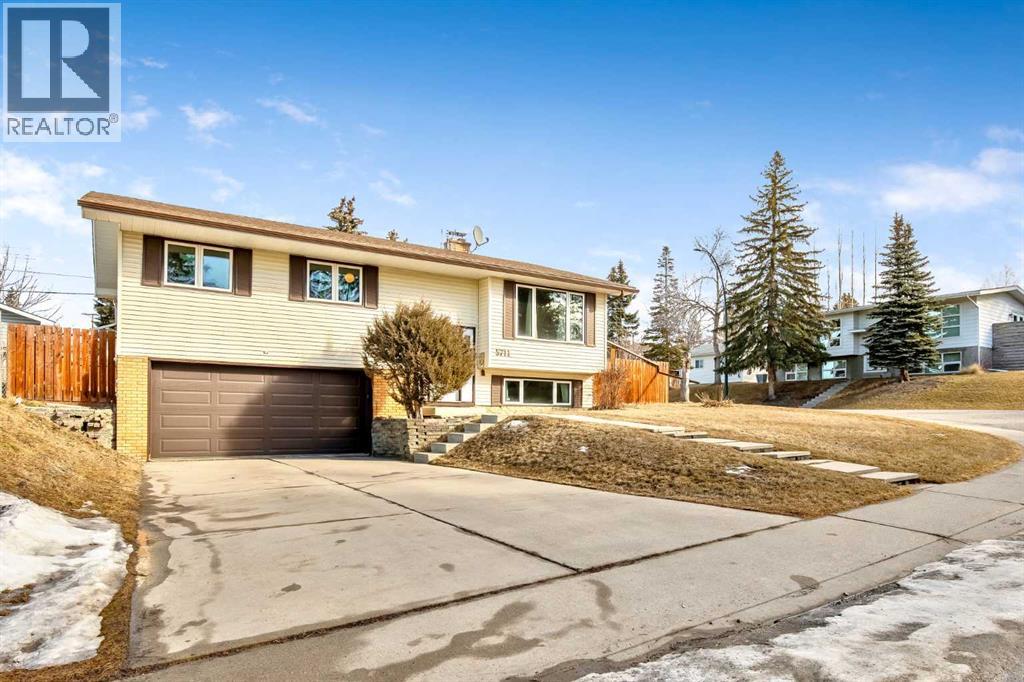 5711 Dalmead Crescent NW