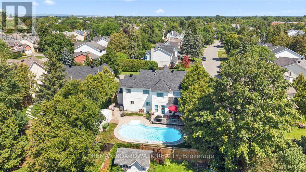 17 SHIPLEY CRESCENT